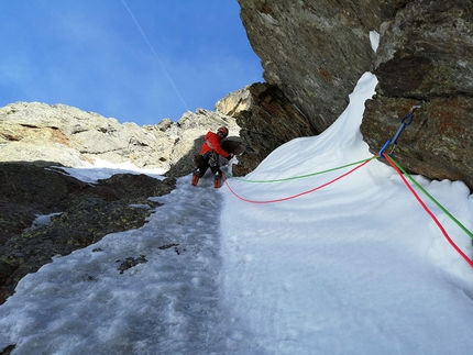 Vogue Punta J. Charrey, Costiera dell’Aroletta - Vogue: Vallone di Faudery, Valle d'Aosta, Marco Farina, Roberto Ferraris