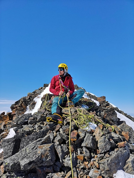 East Face - Piz Buin Piz Buin - East Face - Piz Buin: Tito Arosio on the foresummit of Biz Buin