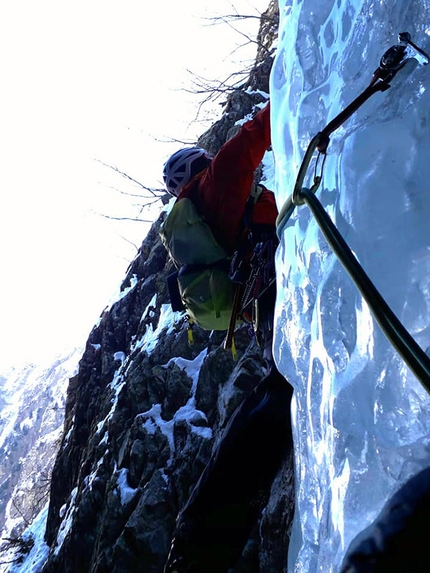 Via Pi Greco Avancorpo del Corno D'Aola - Via Pi Greco: Avancorpo del Corno D'Aola, Adamello (Cristian Candiotto, Enea Montoli 14/03/2019)