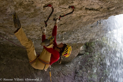 Dry tooling nord est - Grotta del Lupo, Anna Torretta, M10