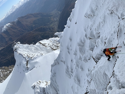 Monia Mena Grand Flambeau - Monia Mena: Grand Flambeau, Monte Bianco. Ezio Marlier, Alberto Corbella, 27/10/2019