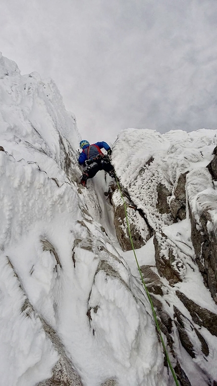 Monia Mena Grand Flambeau - Monia Mena: Grand Flambeau, Mont Blanc. Ezio Marlier, Alberto Corbella, 27/10/2019