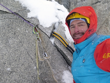 Dihedral Frutti di mare Grand Flambeau - Dihedral Frutti di mare: Grand Flambeau, Monte Bianco. Enrico Bonino, Jon Bracey 01/11/2019