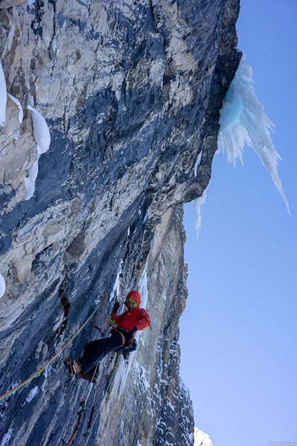 Para arriba, nach unten e bevilo! Antersass Zwischenkofel - Para arriba, nach unten e bevilo!: Val Mesdì, Sella, Dolomites (Mirco Grasso, Daniel Ladurner, Santiago Padros 2019)