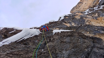 Iron Man Torre Murfrëit - Iron Man: Passo Gardena Torre Murfrëit, Sella, Dolomites (Giovanni Andriano, Santiago Padrós 2019)