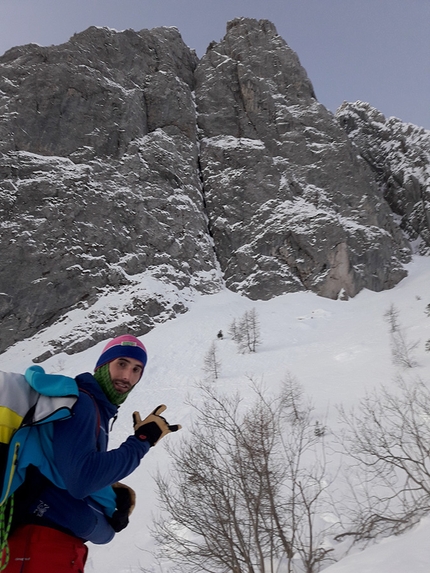 Chiappe strette Petto in fuori Pizzo di Petto - Chiappe strette Petto in fuori: Pizzo di Petto, Alpi Orobie (Gabriele Carrara, Yuri Parimbelli, Ennio Spiranelli 30/12/2019)