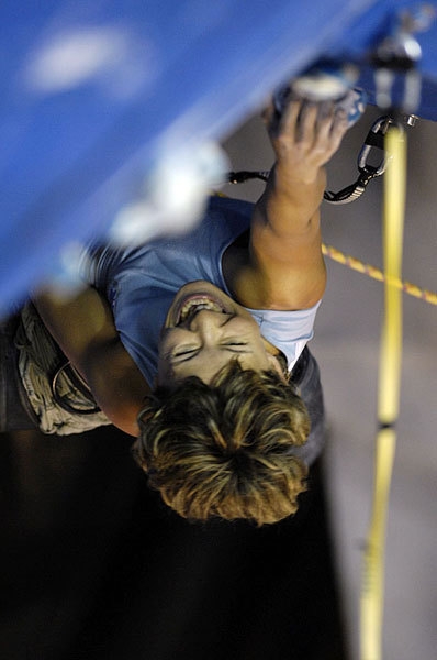 Coppa del mondo arrampicata Lead: a Johanna Ernst e Jorg Verhoeven la tappa di Chamonix