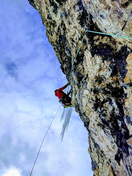 Indusia Altipiano delle Pale Col dei Cantoni - Indusia: Pale di San Martino, Dolomiti, Altipiano delle Pale Col dei Cantoni (Renzo Corona, Flavio Piccinini 07/12/2019)