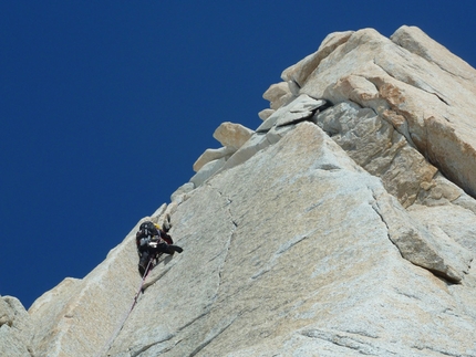 Aguja Guillaumet, Fitz Roy, Patagonia - Su L5