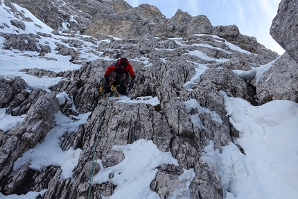 Apus Rocchetta Alta di Bosconero - Apus: Rocchetta Alta di Bosconero, Zoldo Dolomites (Mirco Grasso, Alvaro Lafuente 16/02/2020)