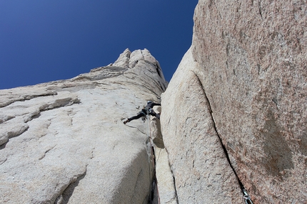 Via del 40° dei Ragni di Lecco Aguja Poincenot - Via del 40° dei Ragni di Lecco: Aguja Poincenot Patagonia. Matteo Bernasconi, Matteo Della Bordella, Matteo Pasquetto 02/2020