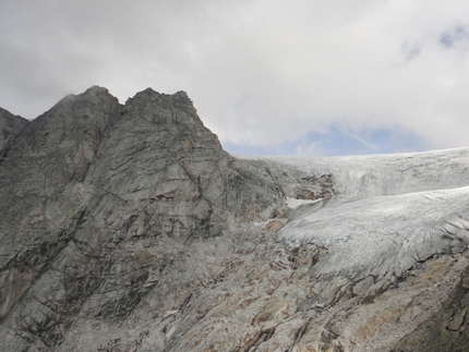 Via Gotica - Corno Centrale, Corno Orientale e Vedretta di Salarno dalla vetta