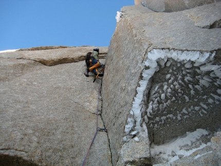 Tehuelche Fitz Roy - Tehuelche: Fitz Roy, Patagonia (Urban Azman, Boris Lorencic 2009)