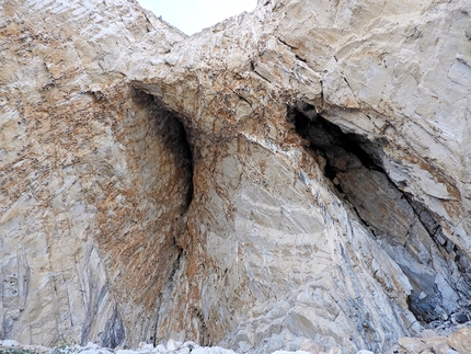 Ramage Monte Pellegrino - Antro della Perciata - Ramage: Antro della Perciata, Monte Pellegrino, Palermo, Sicilia