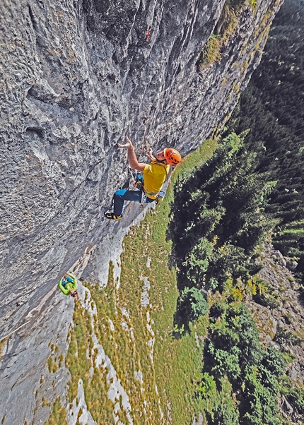 Fine di un’Epoca Cima Cee - Fine di un’Epoca: Cima Cee nelle Dolomiti di Brenta: Luca Giupponi sul 3° tiro © Matteo Pavana