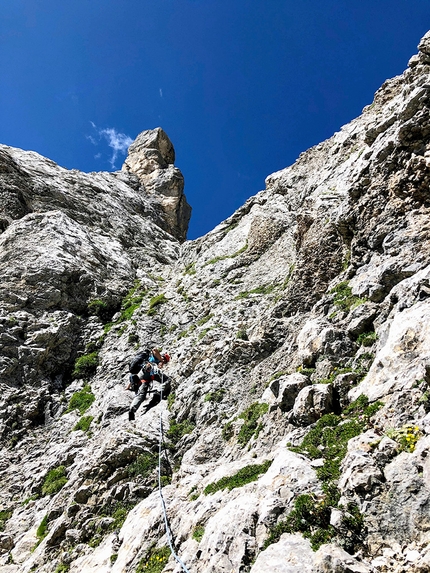 Fungo d'Ombretta Torre Giuseppe Moschitz - Fungo d'Ombretta: Dolomiti: L7 avvicinamento