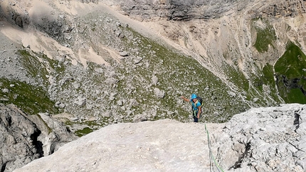 Fungo d'Ombretta Torre Giuseppe Moschitz - Fungo d'Ombretta: Dolomiti: Giorgia Felicetti quasi in cima