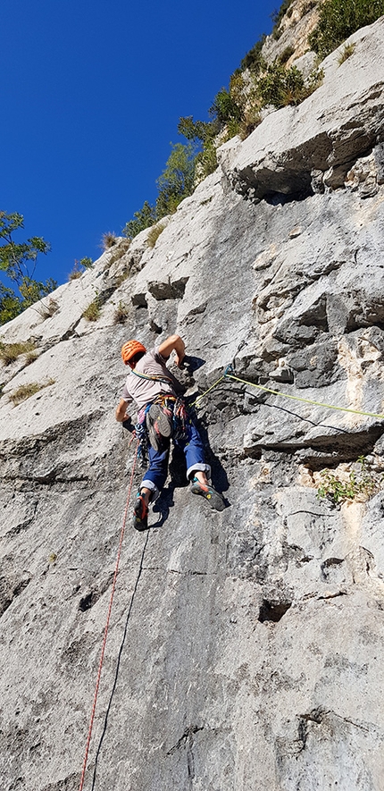 Il Dado è tratto Monte Casale - Pilastro del Vento - Il Dado è tratto: Pilastro del Vento, Monte Casale, Valle del Sarca (Marco Bozzetta, Costante Carpella, Giovanni Andriano)