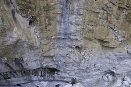 Barbara Zangerl climbing Hotel Supramonte