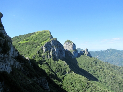 E se fossero stati gli alieni...? Monte Croce - E se fossero stati gli alieni...?: Monte Croce, Alpi Apuane