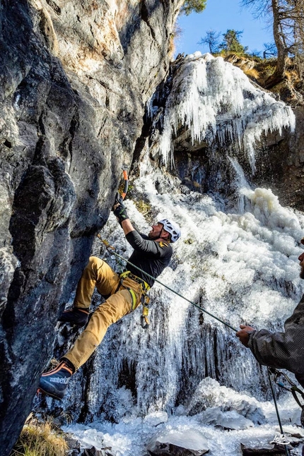 Lockdown Falesia Total Dry Pescegallo  Cascata di Pescegallo - Lockdown Falesia Total Dry Pescegallo : Cristian Candiotto