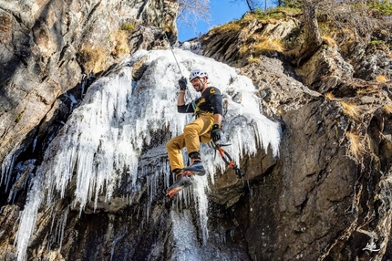 Lockdown Falesia Total Dry Pescegallo  Cascata di Pescegallo - Lockdown Falesia Total Dry Pescegallo : Cristian Candiotto