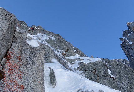 Illogika Monte Nero di Presanella - Illogika: Monte Nero di Presanella: Santiago Padrós sul 5° tiro della via Illogika