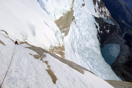 Aguja Poincenot, Fitz Roy, Patagonia - Whillans route. Exiting the traverse.