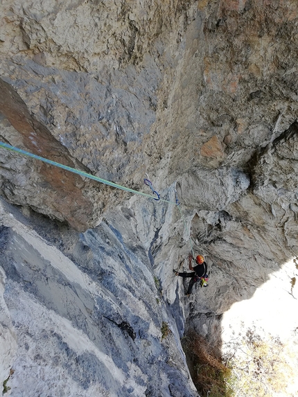 Io Penso Positivo Rupe di Santa Massenza (Rupe di Fraveggio) - Io Penso Positivo: Rupe di Santa Massenza, Valle del Sarca. Markus Aufderklamm L2