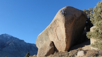 Katharina Saurwein - Katharina Saurwein su 'This side of paradise' V10, Buttermilks, Bishop, USA