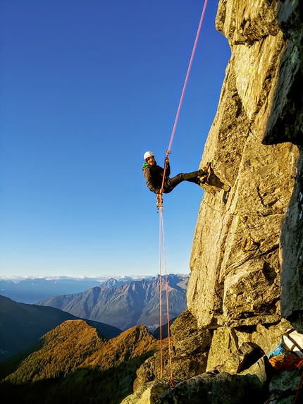 The Rooster Ridge Avancorpo Cima di Ponteranica Occidentale - The Rooster Ridge: Cima di Ponteranica, Val Gerola, Cristian Candiotto, Mirko Basso