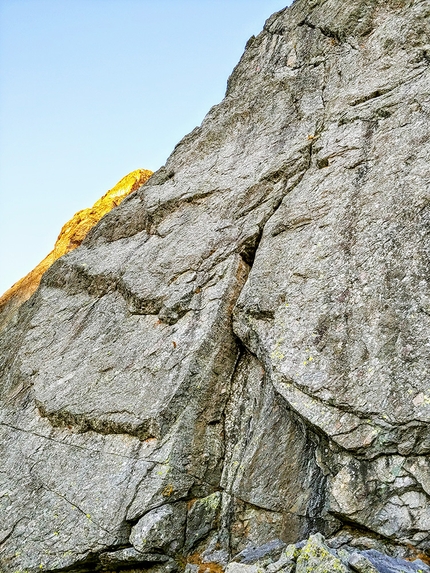 The Rooster Ridge Avancorpo Cima di Ponteranica Occidentale - The Rooster Ridge: Cima di Ponteranica, Val Gerola, Cristian Candiotto, Mirko Basso