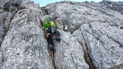 Grønn Zucco Barbisino - Grønn: Zucco Barbisino (Alpi Orobie): l'ingresso del camino del sesto tiro