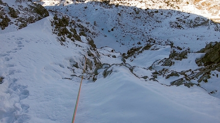 Grønn Zucco Barbisino - Grønn: Zucco Barbisino (Alpi Orobie): sui pendii nevosi degli ultimi tiri