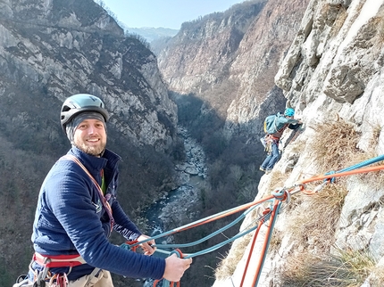 Danza Macabra Gola del Limarò, Giudicarie esteriori - Danza Macabra: Gola del Limarò, Valle del Sarca (Marco Pellegrini, Francesco Salvaterra 2021)