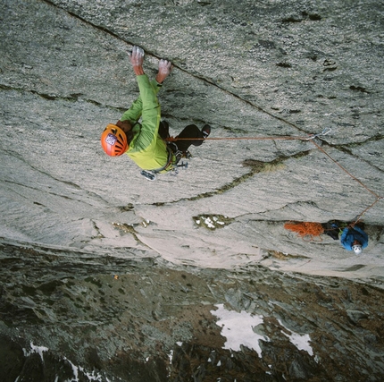 Shoshala - Yannick Boissenot during the first ascent of Trishul direct, Shoshala (4700m), Baspa Valley, India.