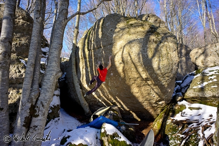 Michele Caminati - Dicembre 2011: Michele Caminati su Achille 8A+, Amiata, Toscana