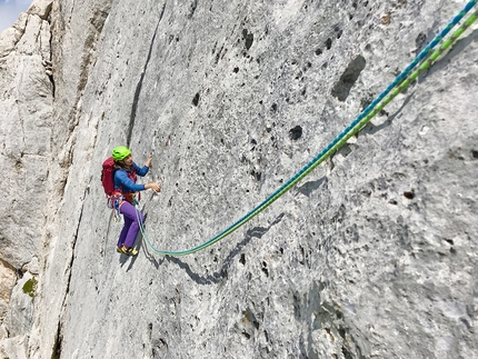 Zarathustra e nonna Jole Gran Sasso d'Italia, Corno Piccolo, Prima Spalla - Zarathustra e nonna Jole: Fabrizia Angelini, Corno Piccolo, Gran Sasso d'Italia © Riccardo Quaranta