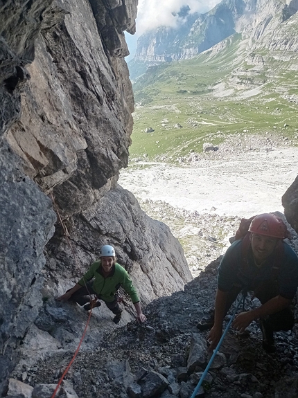 Via delle mamme + Gigi Caresia Crozzet del Rifugio - Via delle mamme + Gigi Caresia: Crozzet del Rifugio, Val d’Ambiez, Dolomiti di Brenta © Francesco Salvaterra