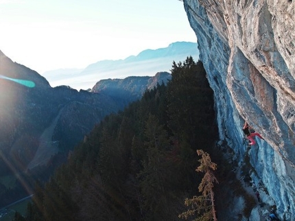 Roland Hemetzberger adds climbs to Achleiten, Austria