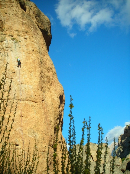 Kazikli Canyon - Cecilia Marchi, Duman song 6c+.