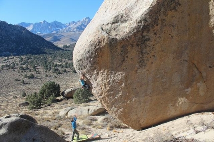 Katharina Saurwein - Katharina Saurwein boudlering at the Buttermilks, Bishop, USA