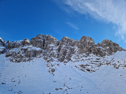 Father and Son Terza Torre Zucco di Pesciola - Father and Son: Zucco di Pesciola Terza Torre, Alpi Orobie (Cristian Candiotto, Alessandro Previtali, Loris Previtali 27/12/2022)