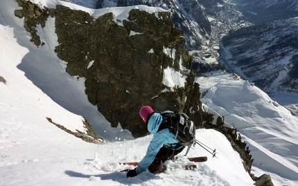 Dent du Jetoula - Davide Capozzi and Stefano Bigio and the first descent of the SE Ridge of Dent du Jetoula (Mont Blanc) carried out on 16/01/2012.