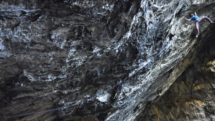 Klemen Becan - Klemen Becan on a 9a+project at Puta Negri, Spain