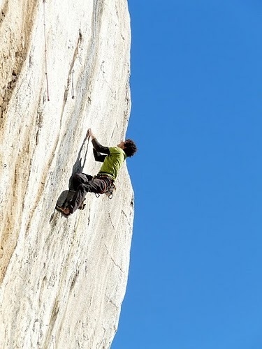 Jacopo Larcher - Jacopo Larcher climbing at Roquevaire, France