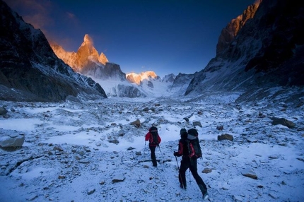Cerro Torre - David Lama and Peter Ortner on their way towards the Compressor Route, Cerro Torre, during their attempt in February 2011.