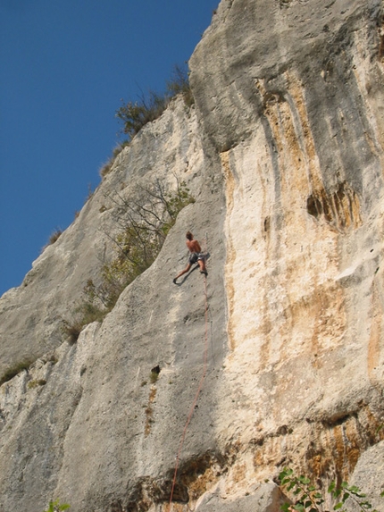 Lumignano Classica - Nicholas Hobley - Goccia d'arsenico 7a+.