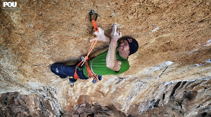 Fraguel, Maiorca - Iker Pou durante la prima salita di Big men 9a+, Fraguel, Maiorca