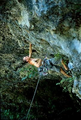 Ponte San Quirino - Andrea Luise in arrampicata a Ponte San Quirino